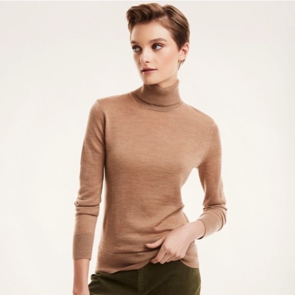 J.crew Sweater Women’s Size S Margot turtleneck 100% Merino Wool Tan Fall Winter - Picture 1 of 6